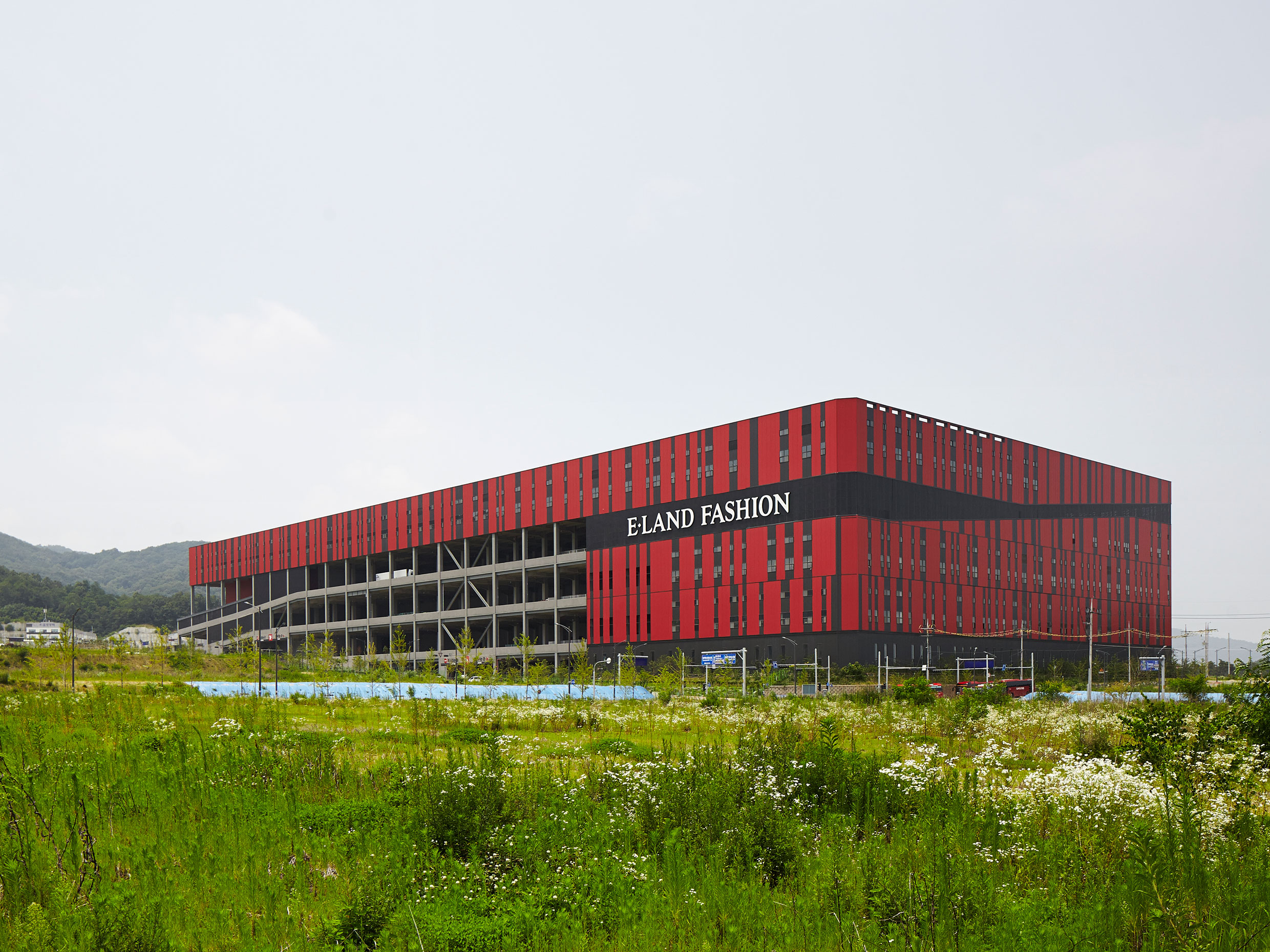 E-Land Fashion Integrated Distribution Center, Cheonan