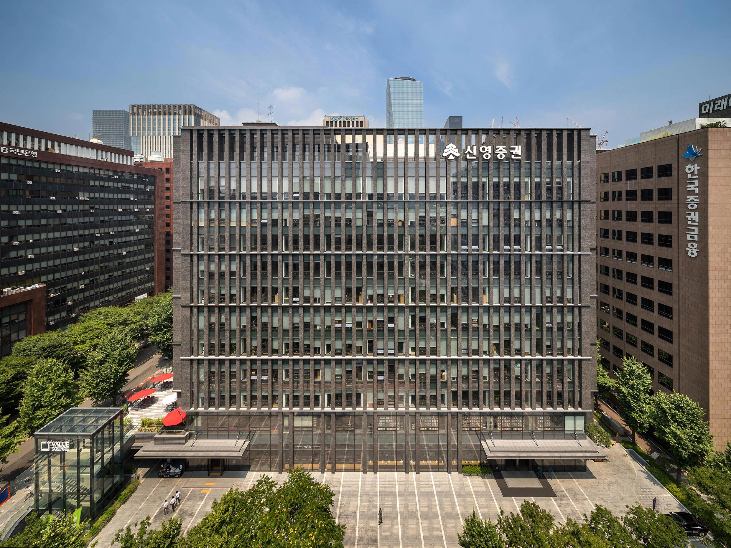 Shinyoung Securities Headquarters Remodeling