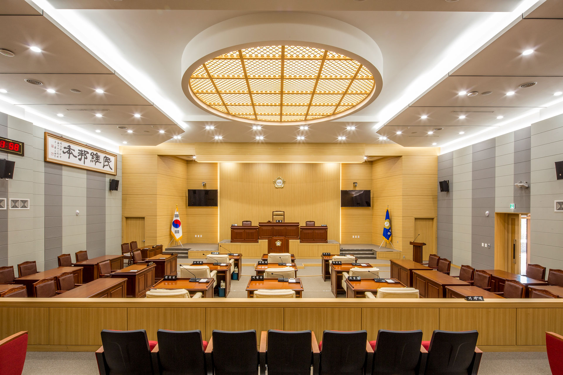 2015-Yecheon-Government-Office-Building_slide