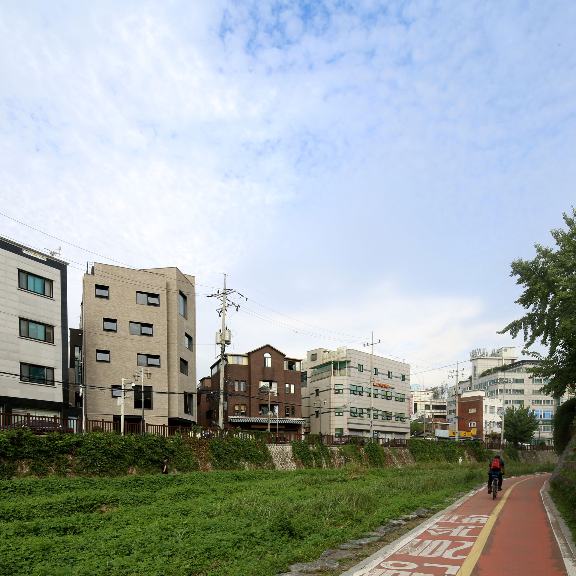 2017-Share-House-in-Yongdu-dong-slide